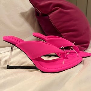 NWT Good American Pink Neoprene Wedge Sandals - Bold & Feminine